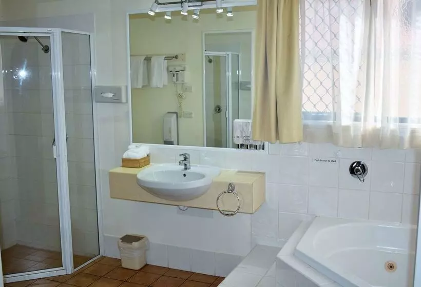 Отель Best Western Tuscany On Tor Motor Inn