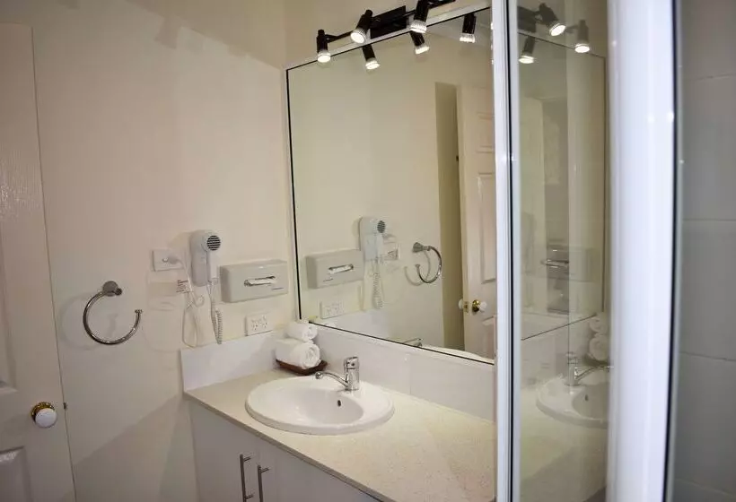 Отель Best Western Tuscany On Tor Motor Inn