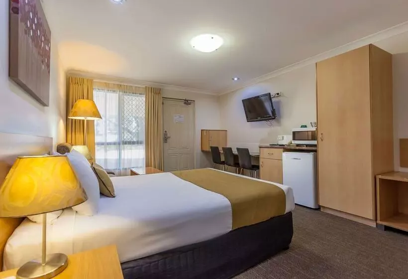 Отель Best Western Tuscany On Tor Motor Inn