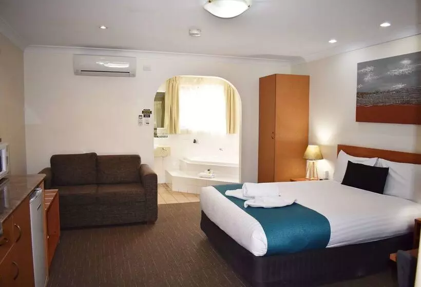 Отель Best Western Tuscany On Tor Motor Inn