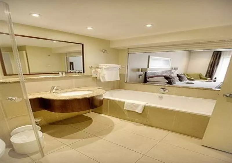 هتل City Lodge  At Or Tambo International Airport Johannesburg