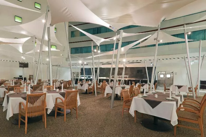 בית מלון כפרי Crowne Plaza Leon, An Ihg