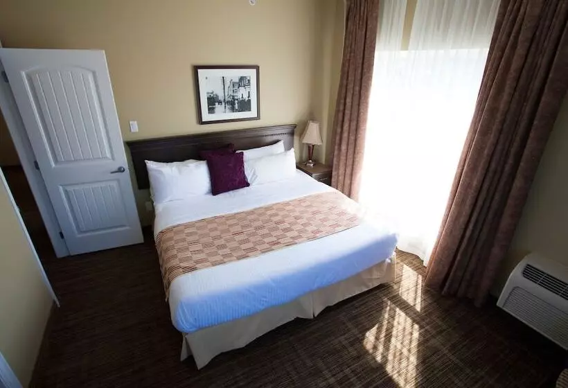 호텔 Days Inn By Wyndham Surrey