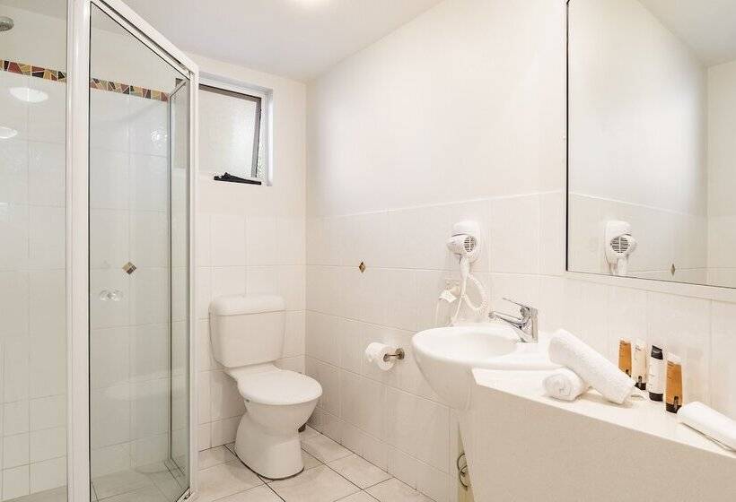 בית מלון כפרי Eco Beach Resort