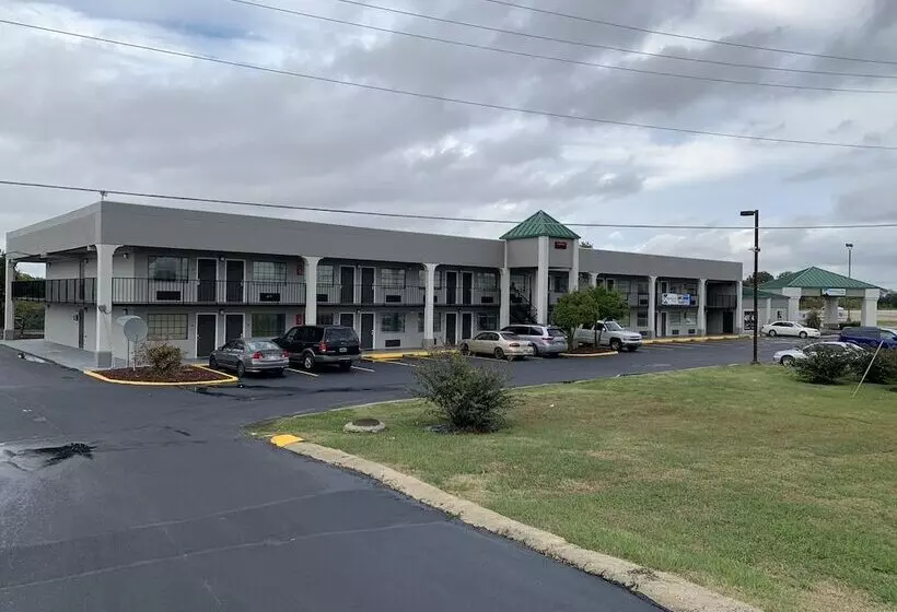 Отель Hallmarc Inn & Suites Of West Memphis