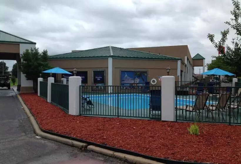 Отель Hallmarc Inn & Suites Of West Memphis