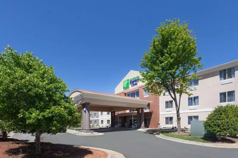 Holiday Inn Express Hotel & Suites Mebane, An Ihg