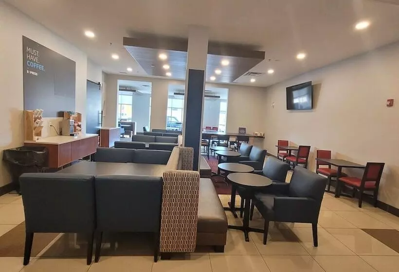 Holiday Inn Express Hotel & Suites Edmonton South, An Ihg