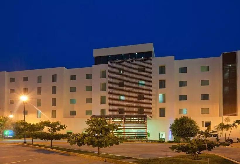 ホテル Holiday Inn Express Ciudad Del Carmen, An Ihg