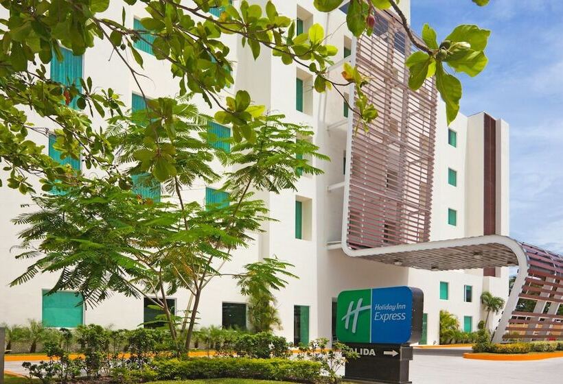호텔 Holiday Inn Express Ciudad Del Carmen, An Ihg