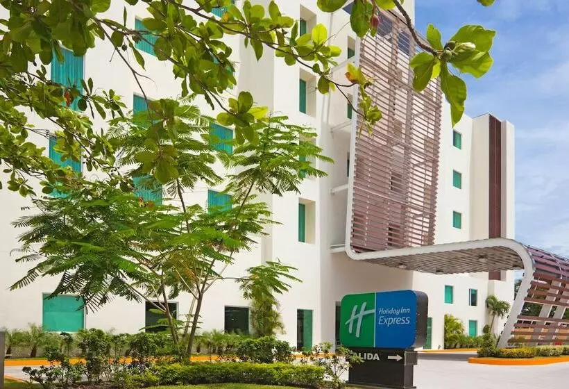 ホテル Holiday Inn Express Ciudad Del Carmen, An Ihg