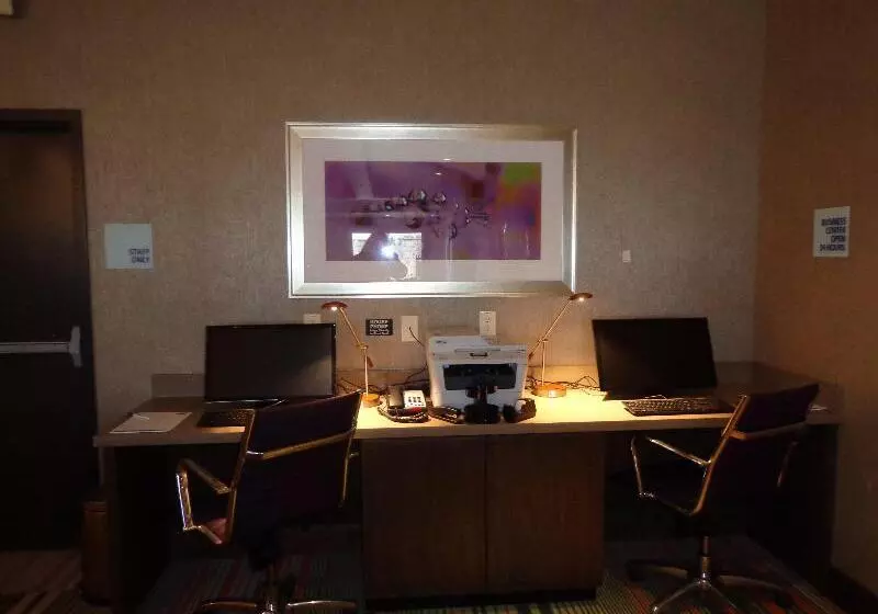 酒店 Holiday Inn Express Frisco Legacy Park Area By Ihg