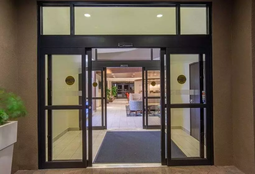 בית מלון כפרי Holiday Inn Express Surprise, An Ihg