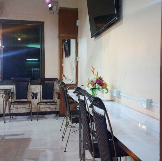 בית מלון כפרי Huahin Euro City