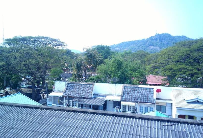 בית מלון כפרי Huahin Euro City