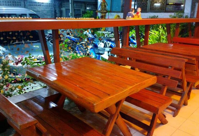 בית מלון כפרי Huahin Euro City