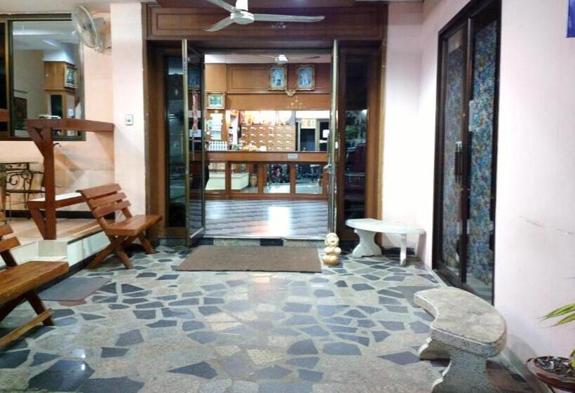 בית מלון כפרי Huahin Euro City