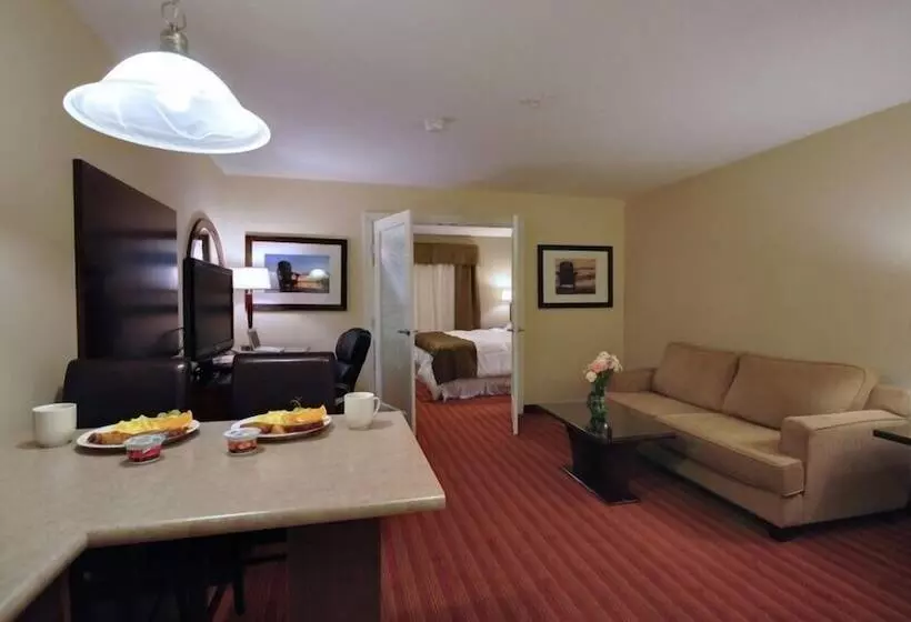 בית מלון כפרי Sigma Inn & Suites Hudson's Hope