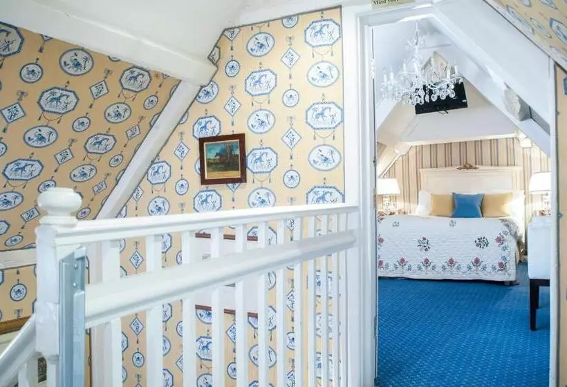 Отель The Acorn Inn