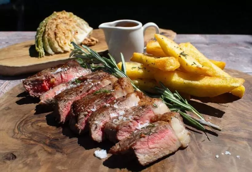 Отель The Acorn Inn