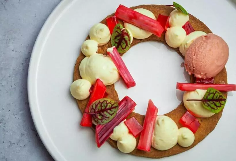 Отель The Acorn Inn