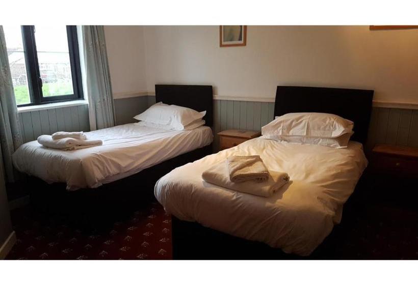 Hotel The Bug And Spider