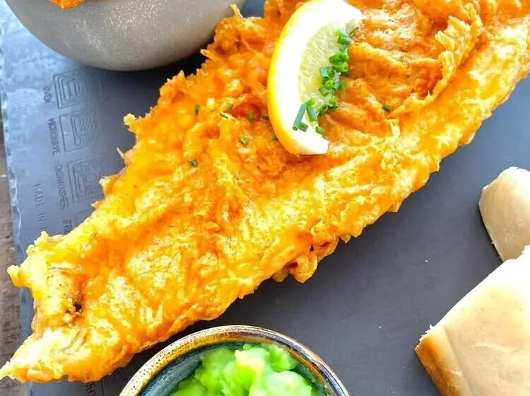 Отель The Moorings