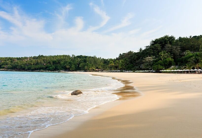 Отель The Surin Phuket