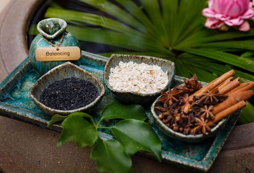 Отель The Surin Phuket