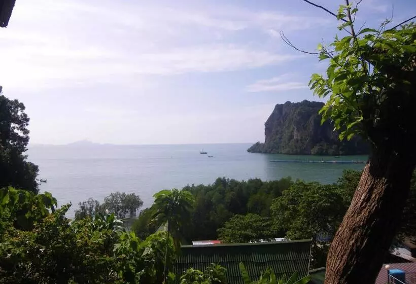 ホテル Mom Boutique Railay