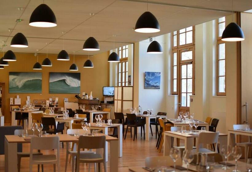 ホテル Saint Louis Beaulieu   Bordeaux