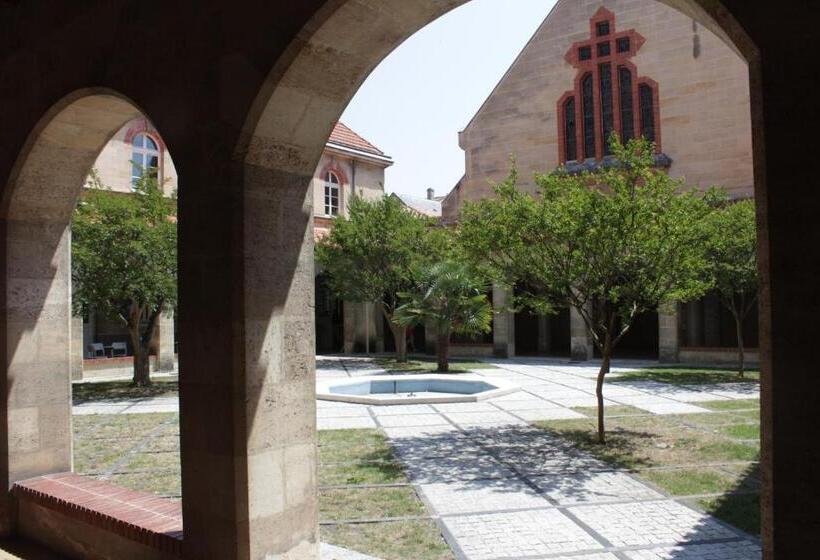 ホテル Saint Louis Beaulieu   Bordeaux