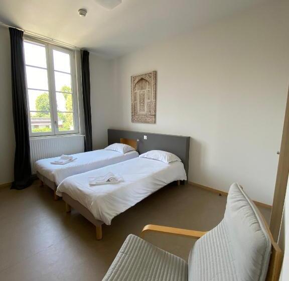 ホテル Saint Louis Beaulieu   Bordeaux