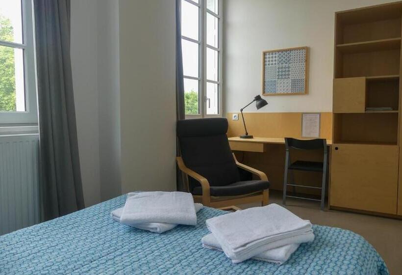 ホテル Saint Louis Beaulieu   Bordeaux