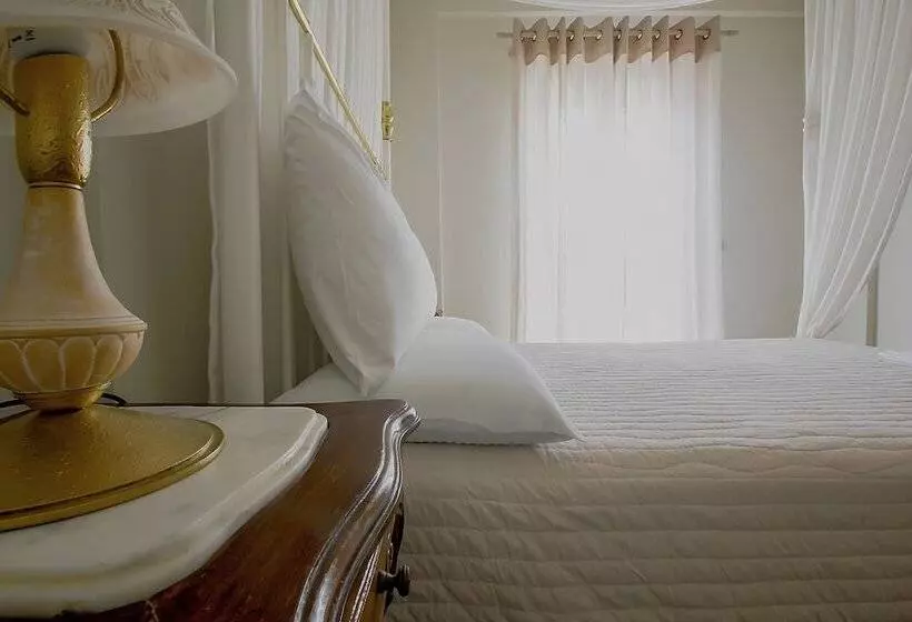 Emilia Luxury Apartments