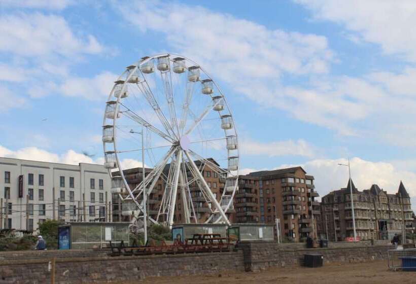 Hostal Parasol Weston Guest House