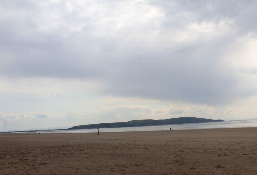 Hostal Parasol Weston Guest House