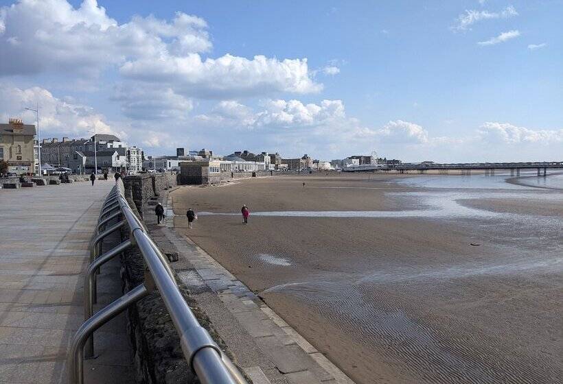 Hostal Parasol Weston Guest House
