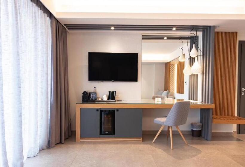 호텔 Colonides Beach