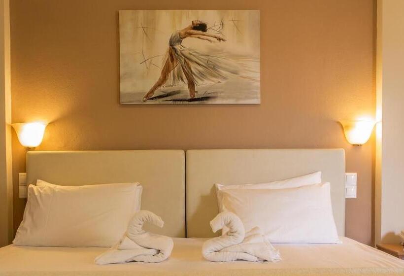 호텔 Colonides Beach