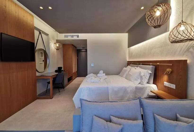 Отель Colonides Beach