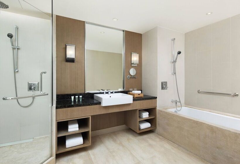 호텔 Courtyard By Marriott Kunshan