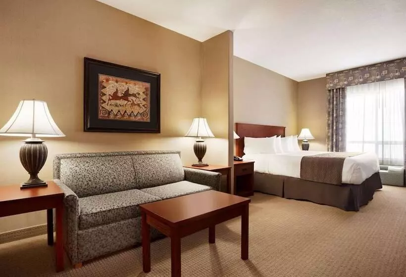 Hotel Days Inn & Suites By Wyndham Strathmore
