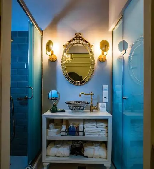 Отель Esperia Boutique