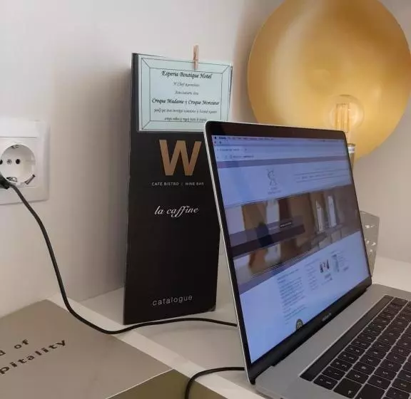 Отель Esperia Boutique