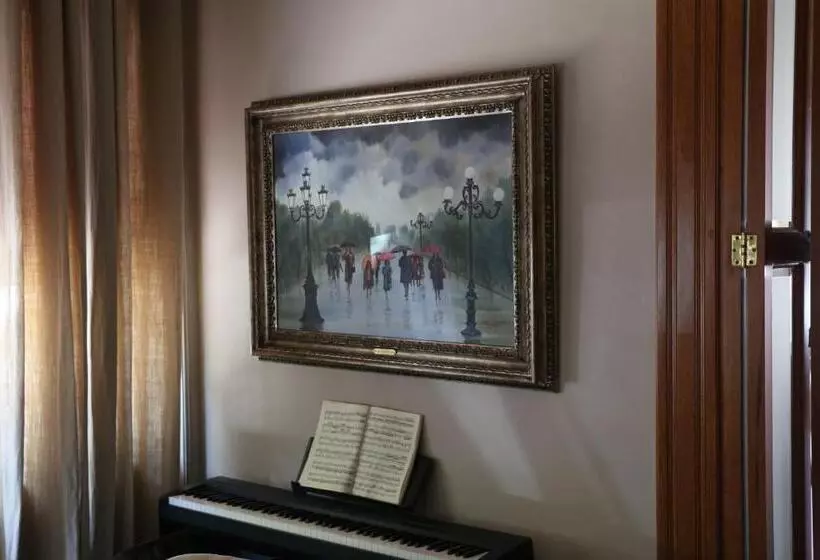 Отель Esperia Boutique