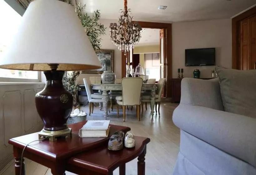 Отель Esperia Boutique