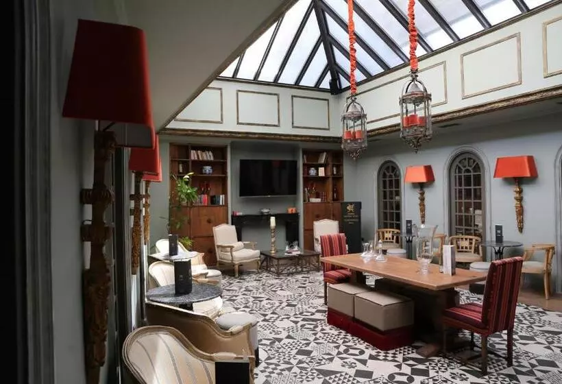 Отель Esperia Boutique