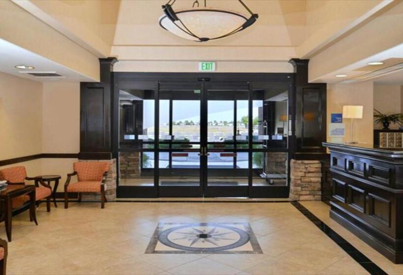 Holiday Inn Express Hotel & Suites Lincoln By Ihg