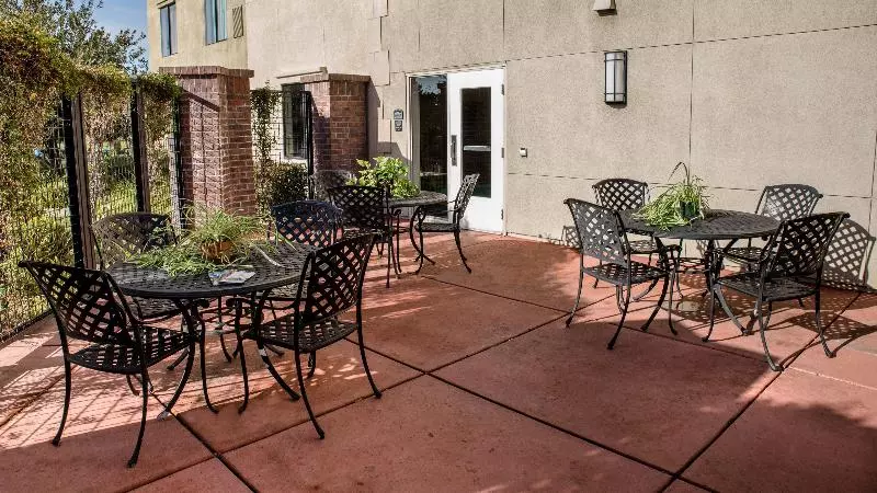 Holiday Inn Express Hotel & Suites Lincoln By Ihg